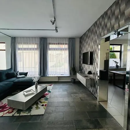 Am Storchennest * Untermunkheim